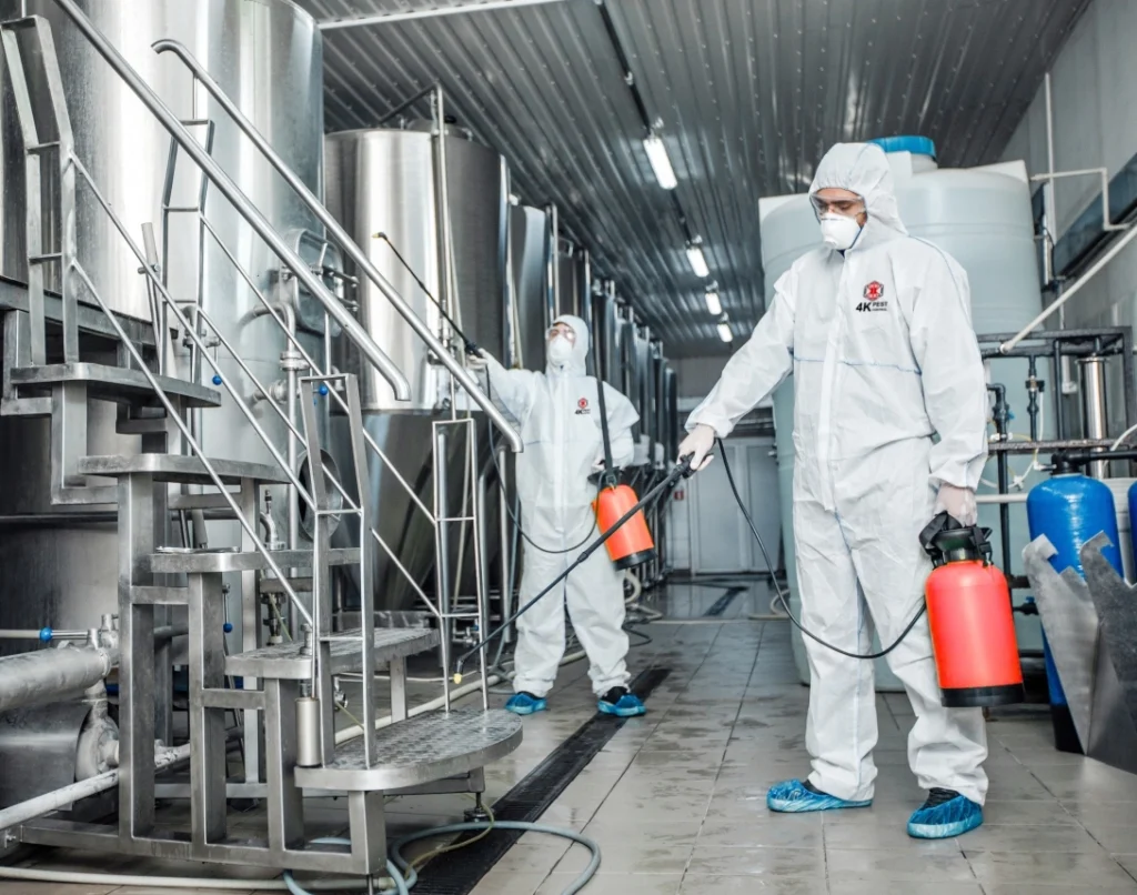 4K Pest Control commercial pest control technician serving a Bradford business